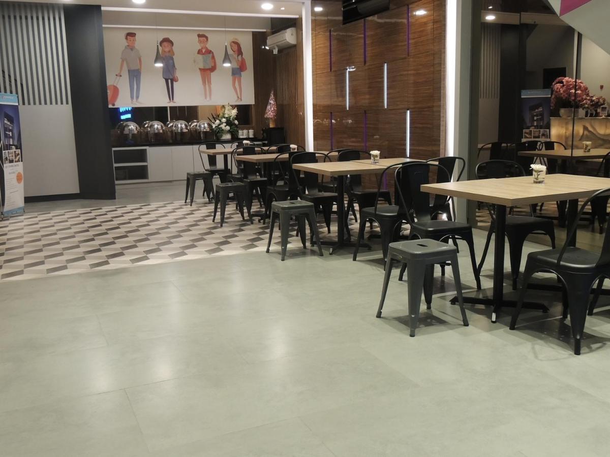Odua Thamrin Джакарта Екстериор снимка